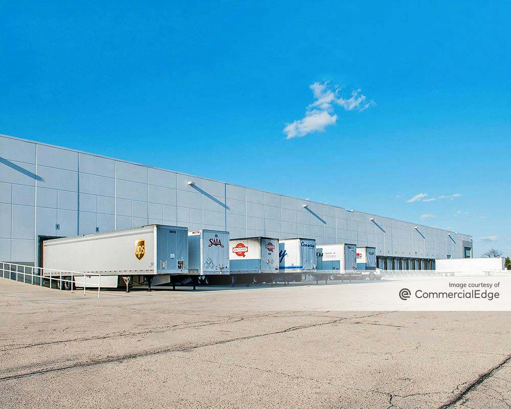 Carol Stream III 370430 Kimberly Drive, Carol Stream, IL